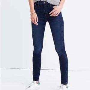 10" High-Rise Skinny Jeans in Hayes Wash